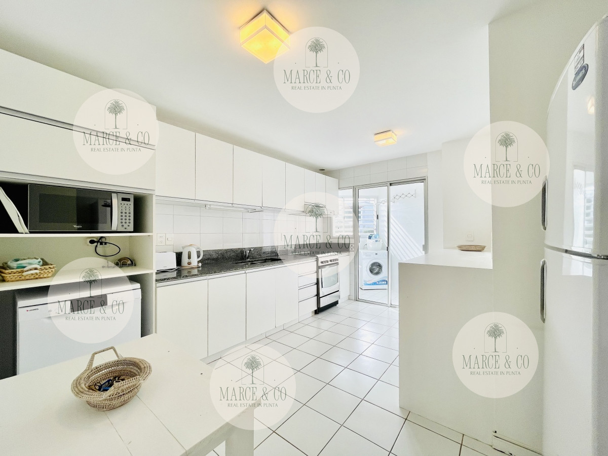 Apartamento ID.542 - Maravilloso Penthouse de 3 Dormitorios y Parrillero en Montoya, La Barra