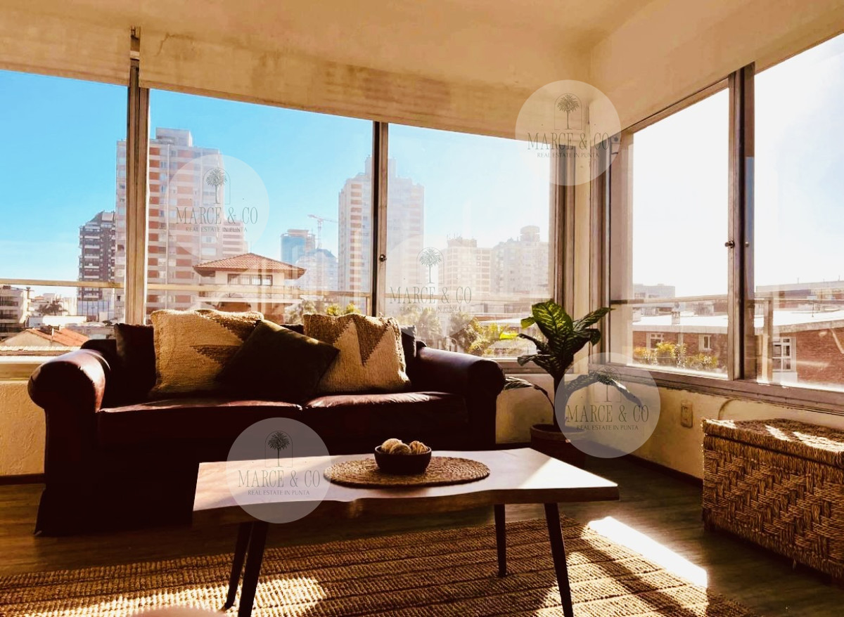 Apartamento ID.2336 - Apartamento de 2 Dormitorios en el corazón de la Península de Punta del Este