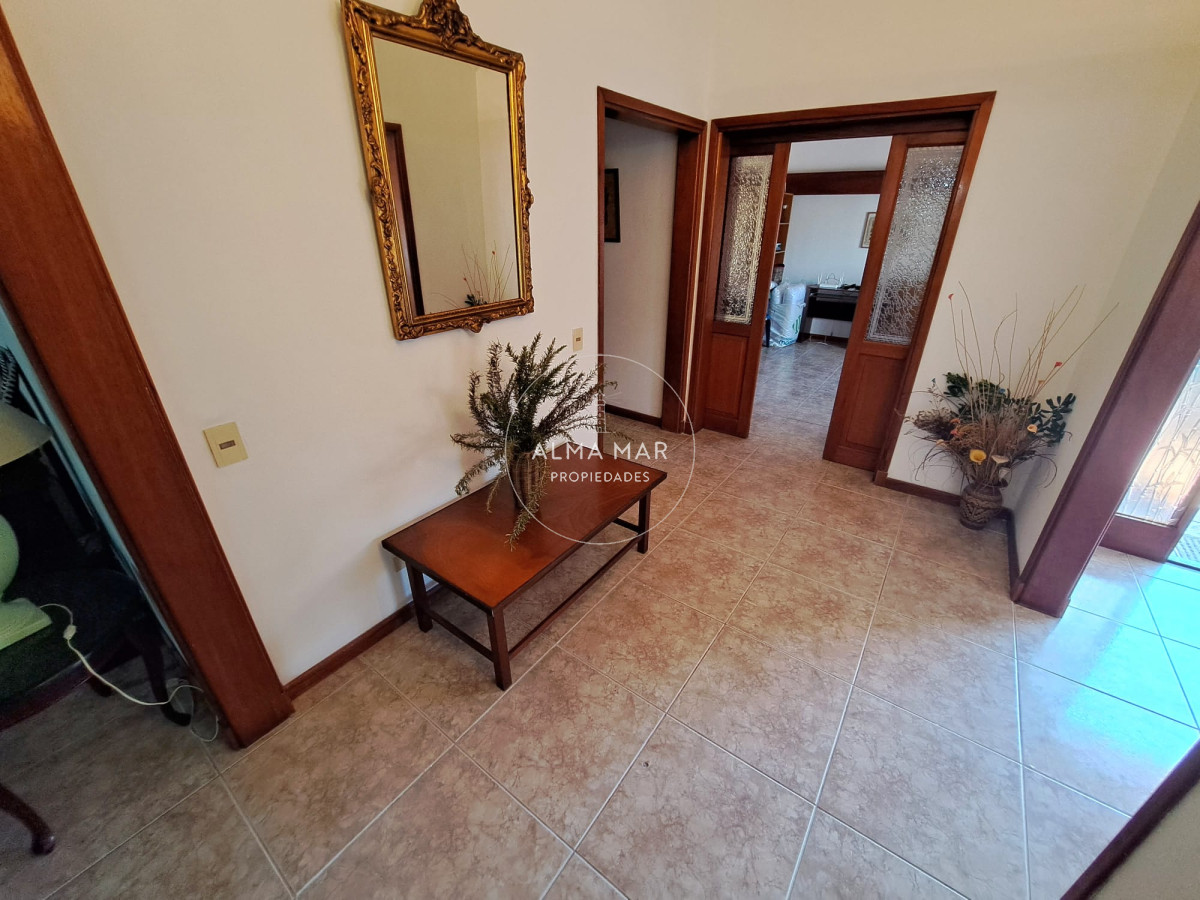 Casa ID.408 - Gran casa de 4 Dormitorios en Aidy Grill, Punta del Este