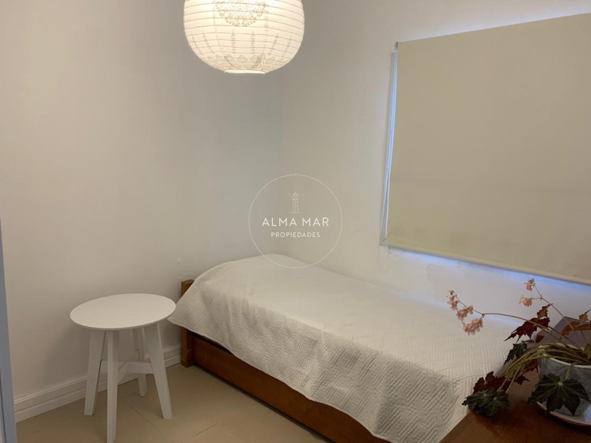 Casa ID.94 - Moderna Casa de 4 Dormitorios en el Golf - Punta del Este