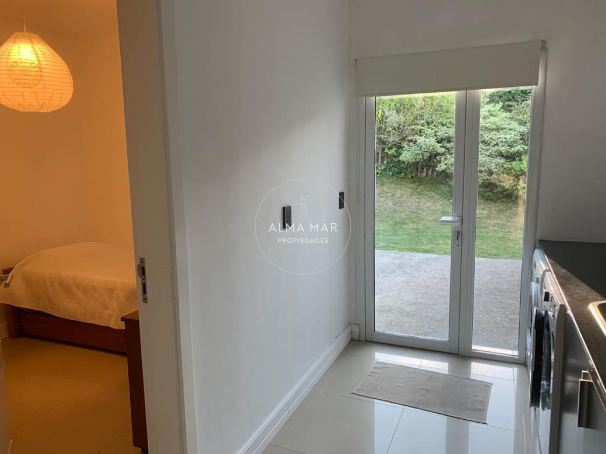 Casa ID.94 - Moderna Casa de 4 Dormitorios en el Golf - Punta del Este