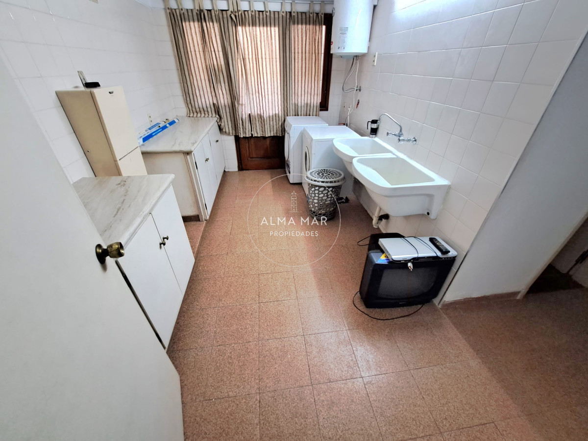 Casa ID.408 - Gran casa de 4 Dormitorios en Aidy Grill, Punta del Este
