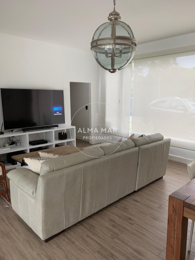 Casa ID.94 - Moderna Casa de 4 Dormitorios en el Golf - Punta del Este