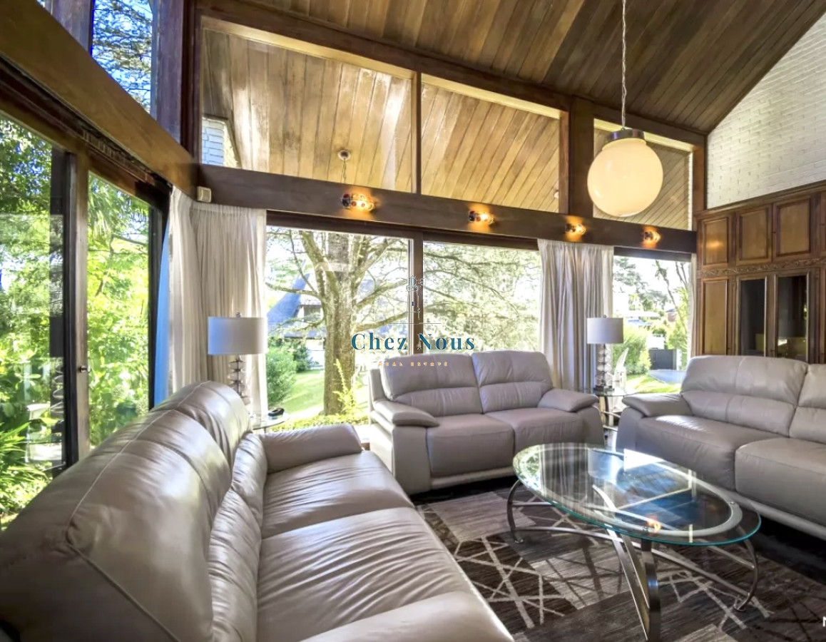 Casa ID.713 - Excelente Casa de 4 Dormitorios en Playa Mansa, Ideal para vivir todo el año