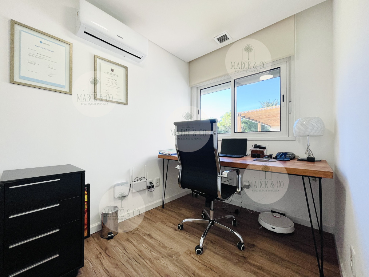 Casa ID.9 - Moderna Casa de 4 Dormitorios, Piscina Climatizada y Parrillero en Punta Ballena, Barrio Semi Privado