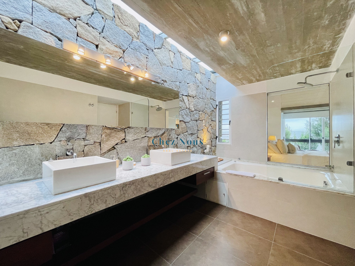 Casa ID.474 - Excelente Casa de 5 Dormitorios en Manantiales, Punta del Este