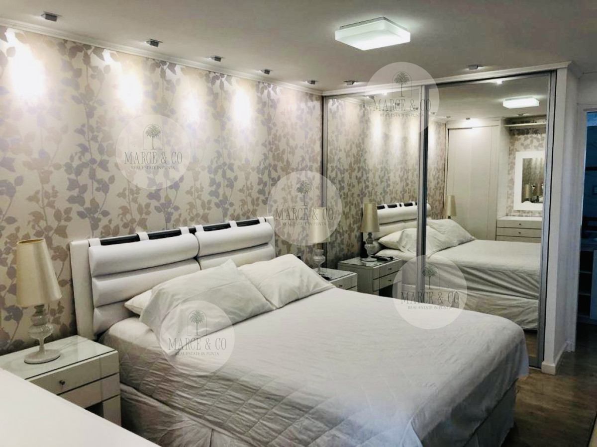 Casa ID.2419 - Alquiler temporario de casa con 3 Dormitorios con piscina y barbacoa en Jardines de Córdoba, Punta del Este