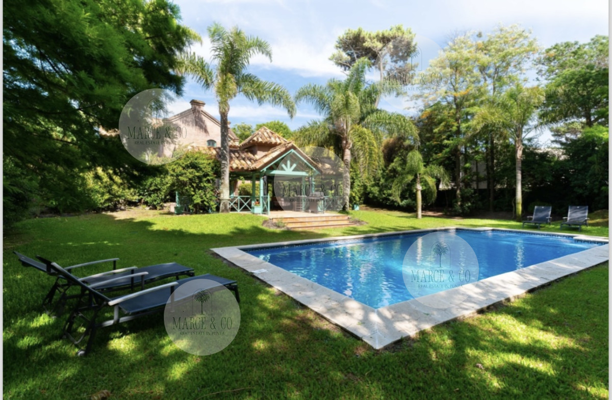 Casa ID.530 - Gran casa en alquiler de temporada 5 dormitorios mas piscina en Montoya