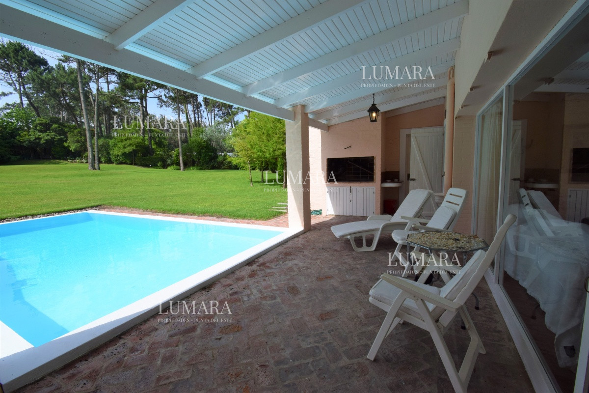 Casa ID.719 - Excelente Casa de 4 Dormitorios en Playa Brava, Punta del Este