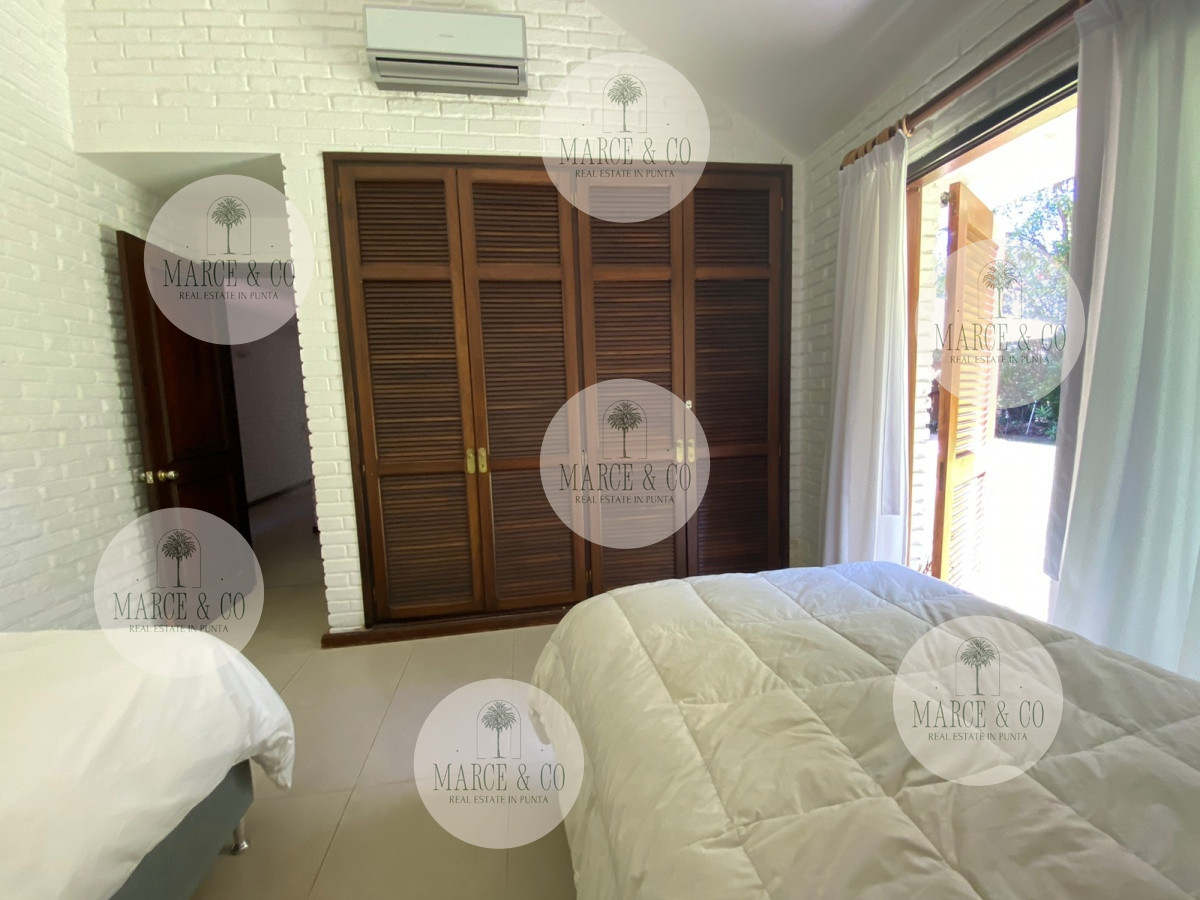 Casa ID.454 - Alquiler temporario de casa de tres dormitorios con piscina en Barrio Lugano a pasos de Punta Shopping, Punta del Este