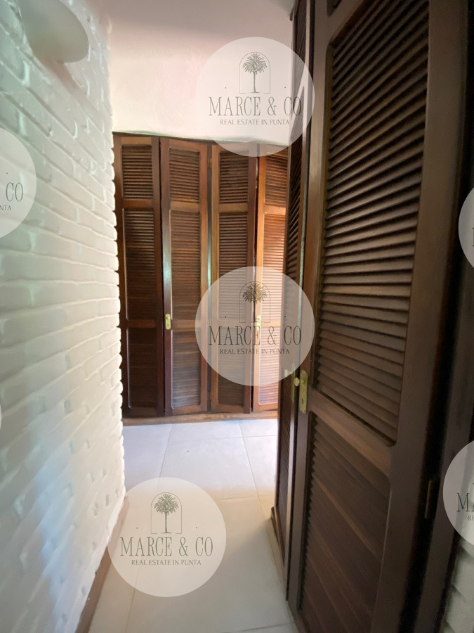 Casa ID.454 - Alquiler temporario de casa de tres dormitorios con piscina en Barrio Lugano a pasos de Punta Shopping, Punta del Este