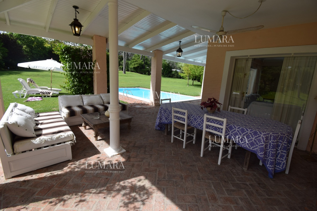Casa ID.719 - Excelente Casa de 4 Dormitorios en Playa Brava, Punta del Este