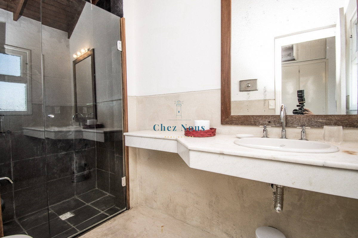 Casa ID.1409 - Excelente Casa de 4 Dormitorios con Piscina y Parrillero en Montoya, La Barra
