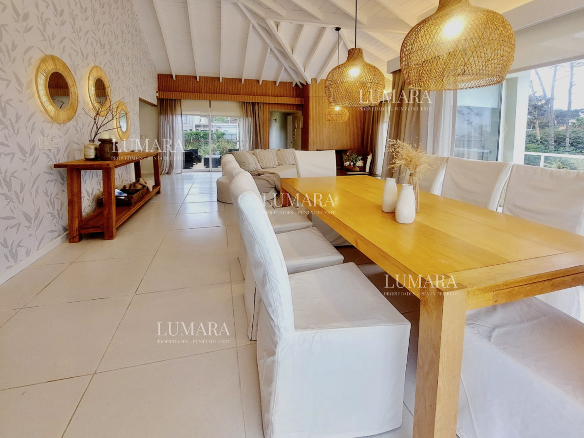 Casa ID.1407 - Excelente Casa de 6 Dormitorios y Piscina en Montoya, La Barra