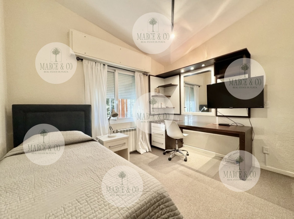 Casa ID.2282 - Moderna Casa de 4 Dormitorios en Playa Mansa a 150 metros del Mar