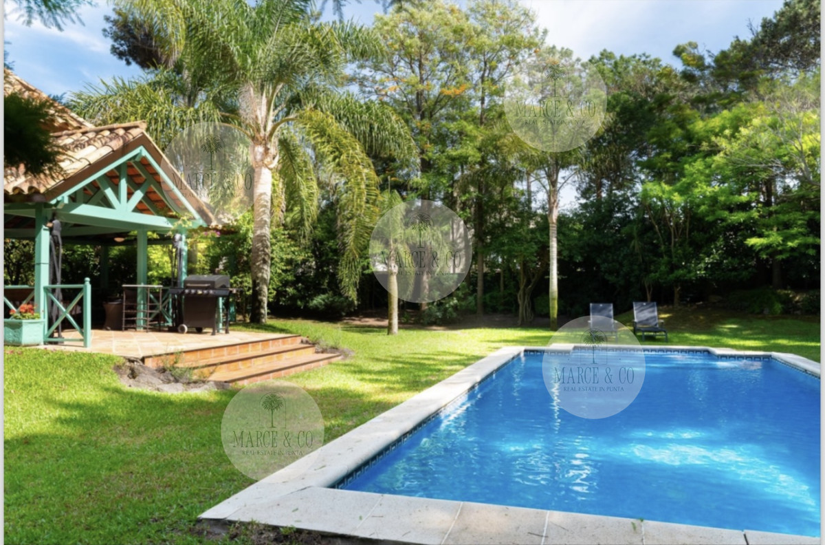 Casa ID.530 - Gran casa en alquiler de temporada 5 dormitorios mas piscina en Montoya
