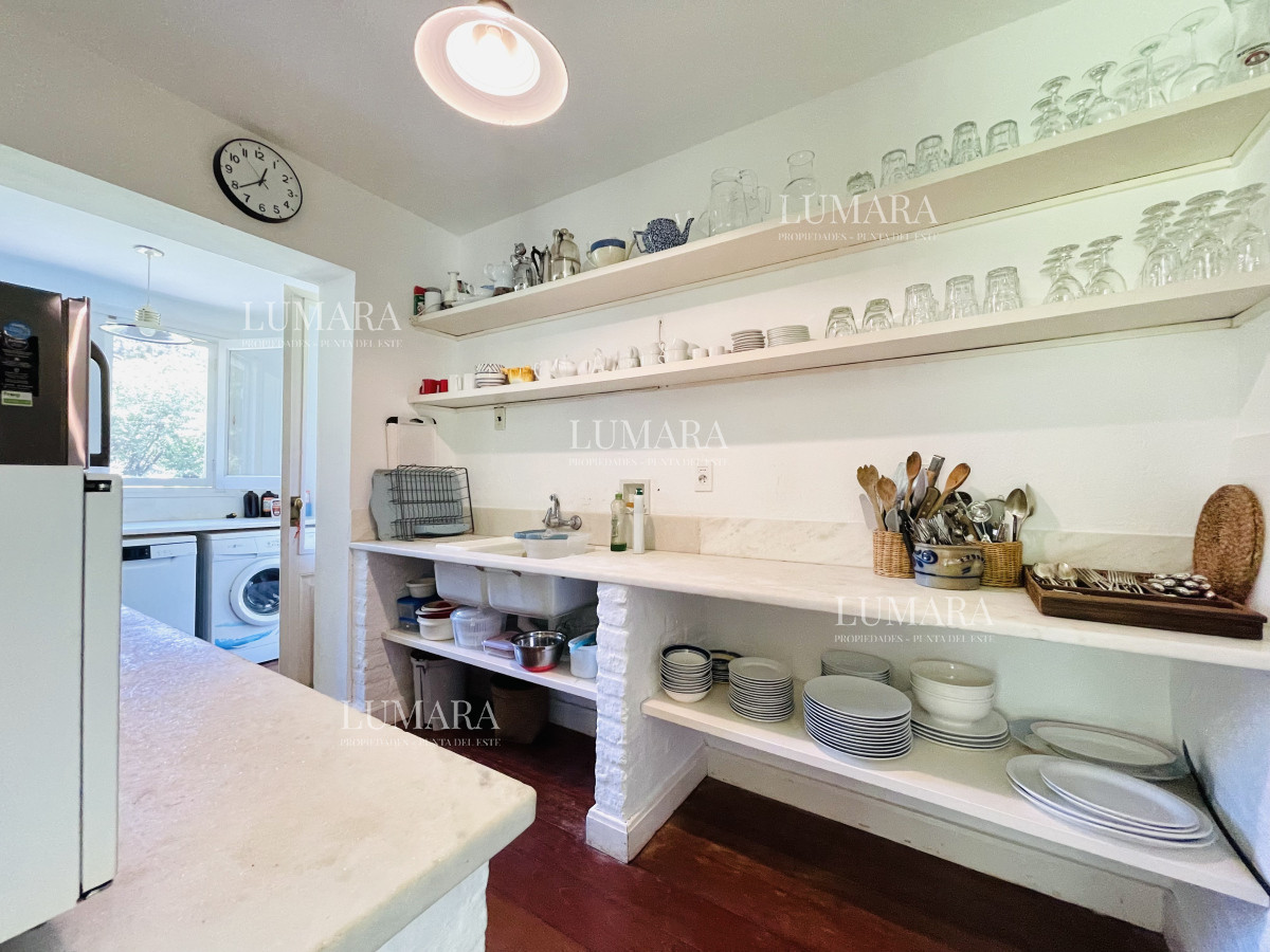 Casa ID.719 - Excelente Casa de 4 Dormitorios en Playa Brava, Punta del Este