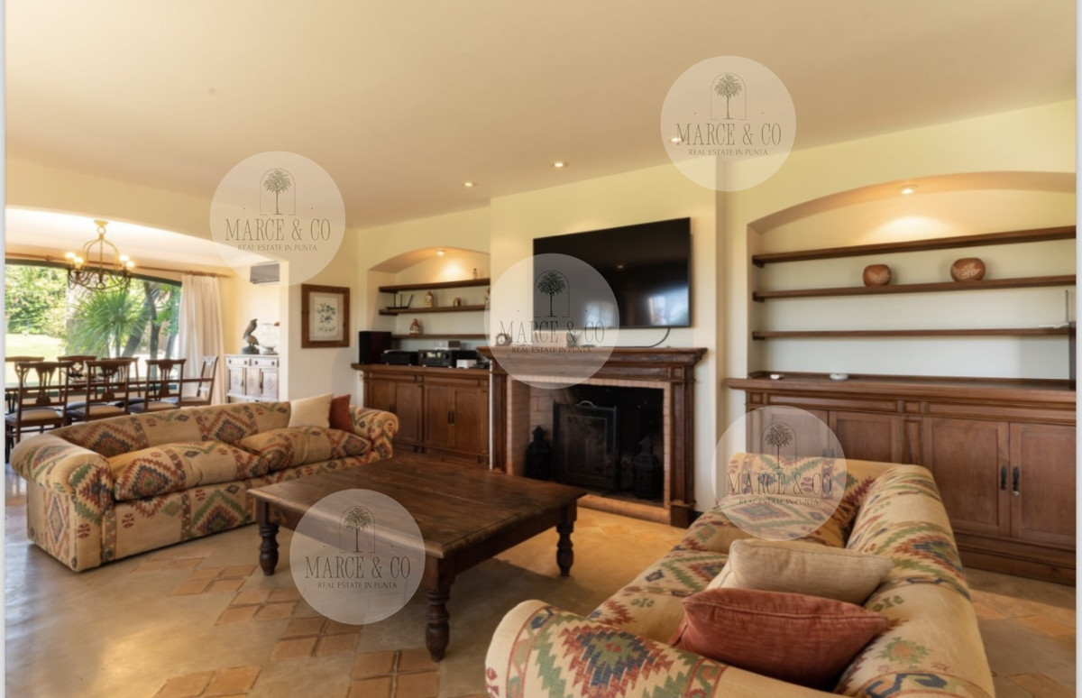 Casa ID.530 - Gran casa en alquiler de temporada 5 dormitorios mas piscina en Montoya
