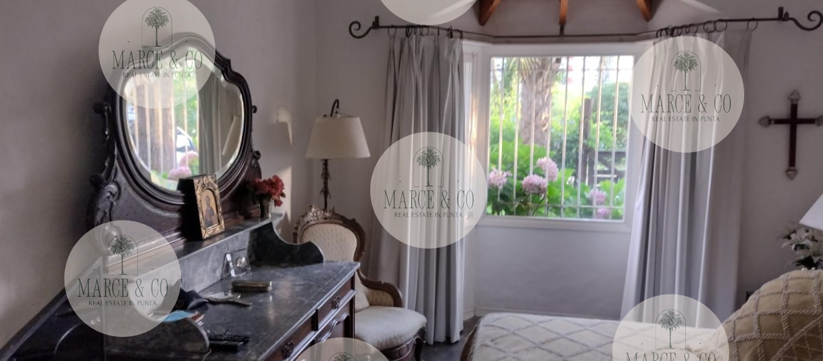 Casa ID.2262 - Casa de 3 Dormitorios más Dependencia y Piscina, en Aidy Grill Punta del Este, Ubicada a pasos del Mar