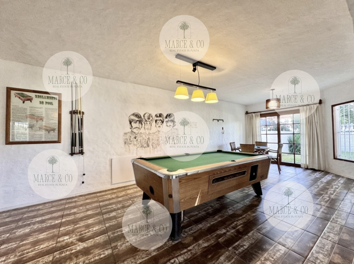 Casa ID.2282 - Moderna Casa de 4 Dormitorios en Playa Mansa a 150 metros del Mar