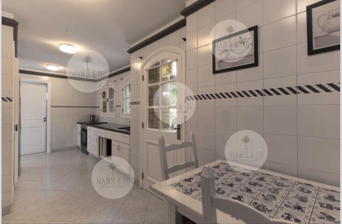 Casa ID.530 - Gran casa en alquiler de temporada 5 dormitorios mas piscina en Montoya