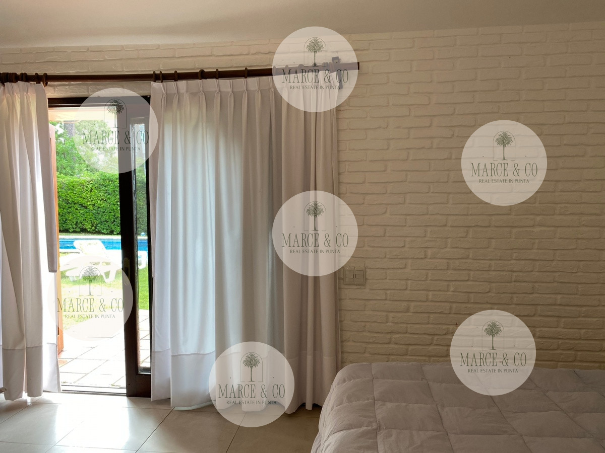 Casa ID.454 - Alquiler temporario de casa de tres dormitorios con piscina en Barrio Lugano a pasos de Punta Shopping, Punta del Este