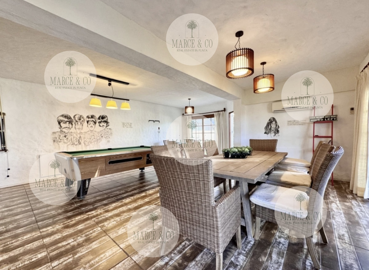 Casa ID.2282 - Moderna Casa de 4 Dormitorios en Playa Mansa a 150 metros del Mar