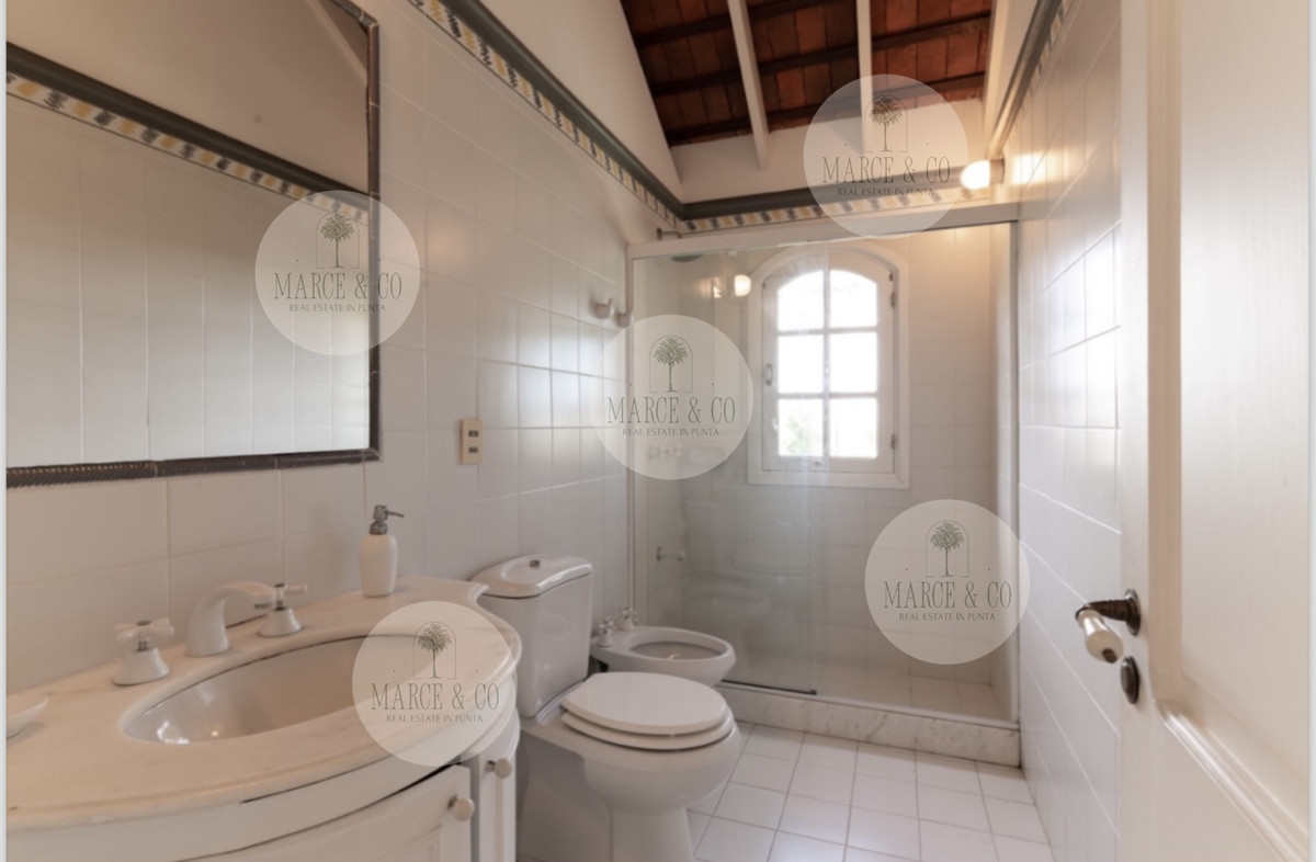 Casa ID.530 - Gran casa en alquiler de temporada 5 dormitorios mas piscina en Montoya