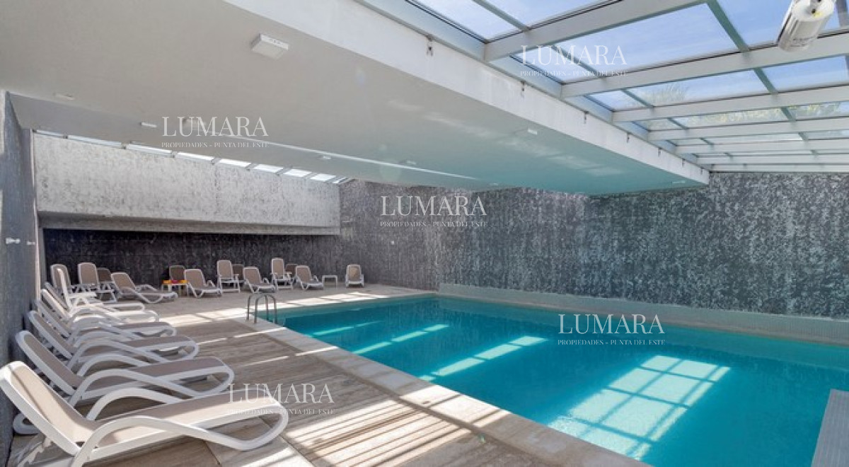 Apartamento ID.2731 - Venta de gran apartamento de 3 dormitorios con parrillero propio en Playa Brava, Punta del Este