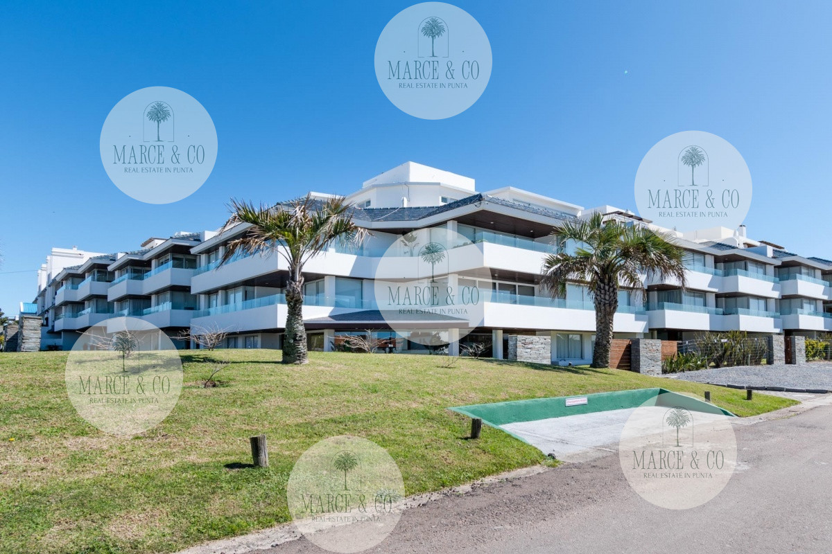 Apartamento ID.542 - Maravilloso Penthouse de 3 Dormitorios y Parrillero en Montoya, La Barra