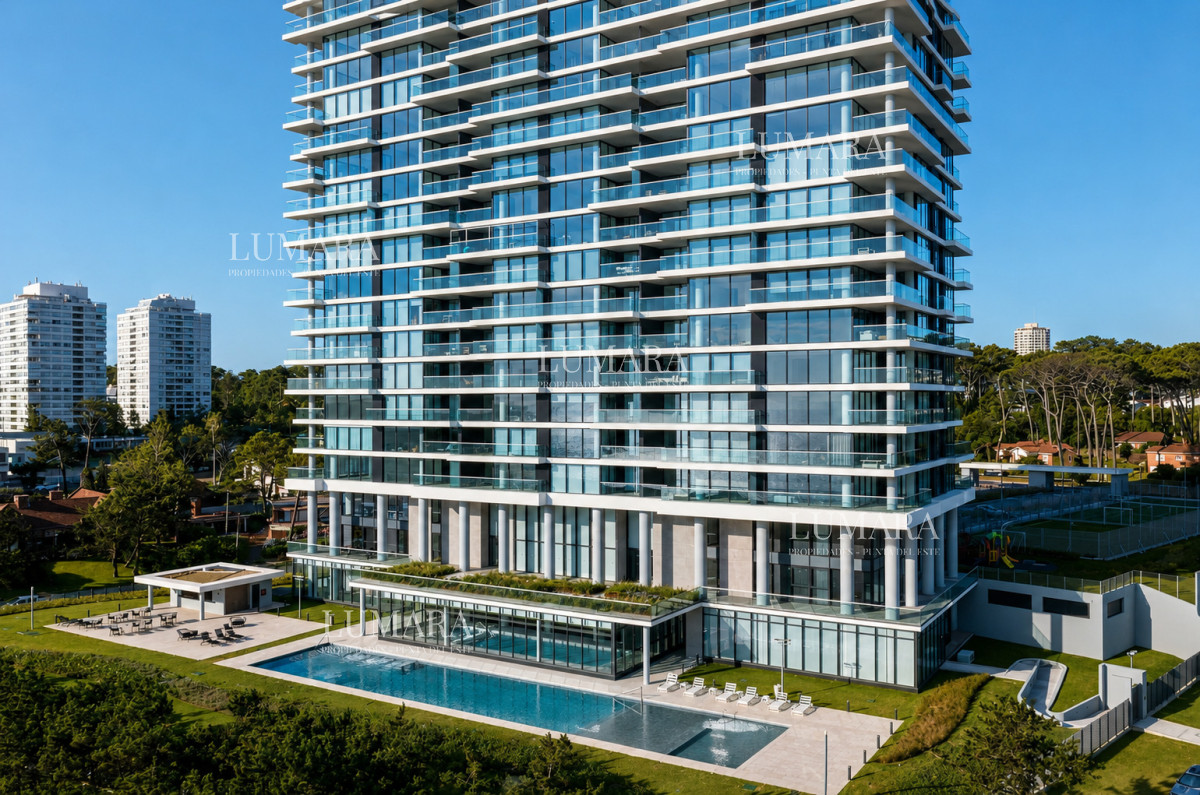 Apartamento ID.1042 - Venta y Alquiler Anual Moderno Apartamento de 2 Dormitorios en Torre Venetian sobre Playa Mansa