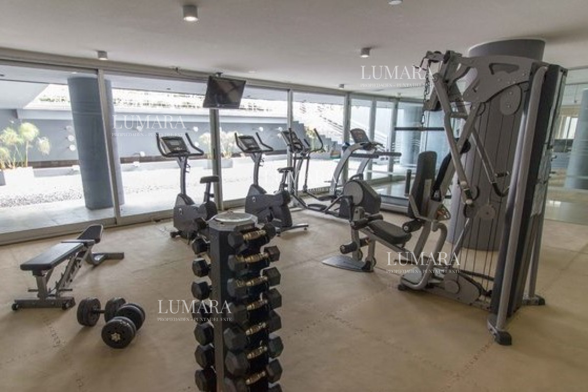 Apartamento ID.2699 - Excelente Apartamento de 2 Dormitorios en Alquiler - Punta del Este