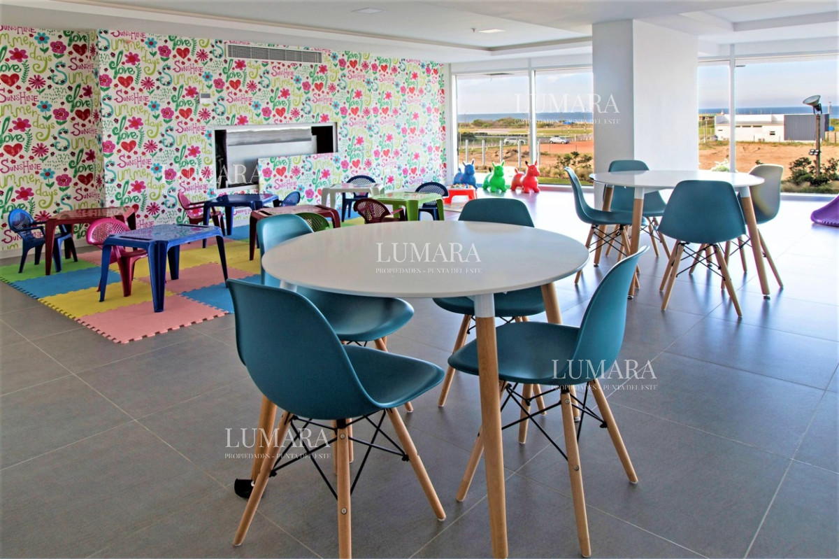 Apartamento ID.2731 - Venta de gran apartamento de 3 dormitorios con parrillero propio en Playa Brava, Punta del Este