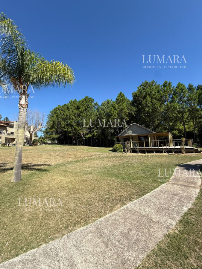 Apartamento ID.3146 - Alquiler anual o invernal de apartamento dúplex con parrillero propio en Rincón del Indio