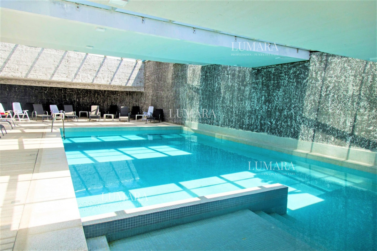 Apartamento ID.2731 - Venta de gran apartamento de 3 dormitorios con parrillero propio en Playa Brava, Punta del Este