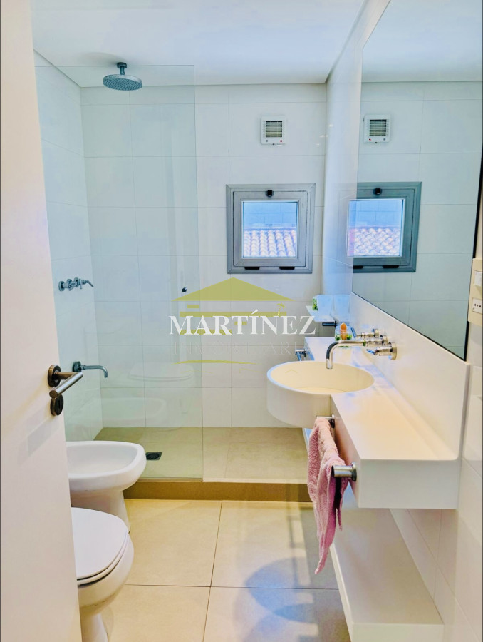 Apartamento ID.9 - Apartamento de 3 Dormitorios en Alquiler, Península de Punta del Este
