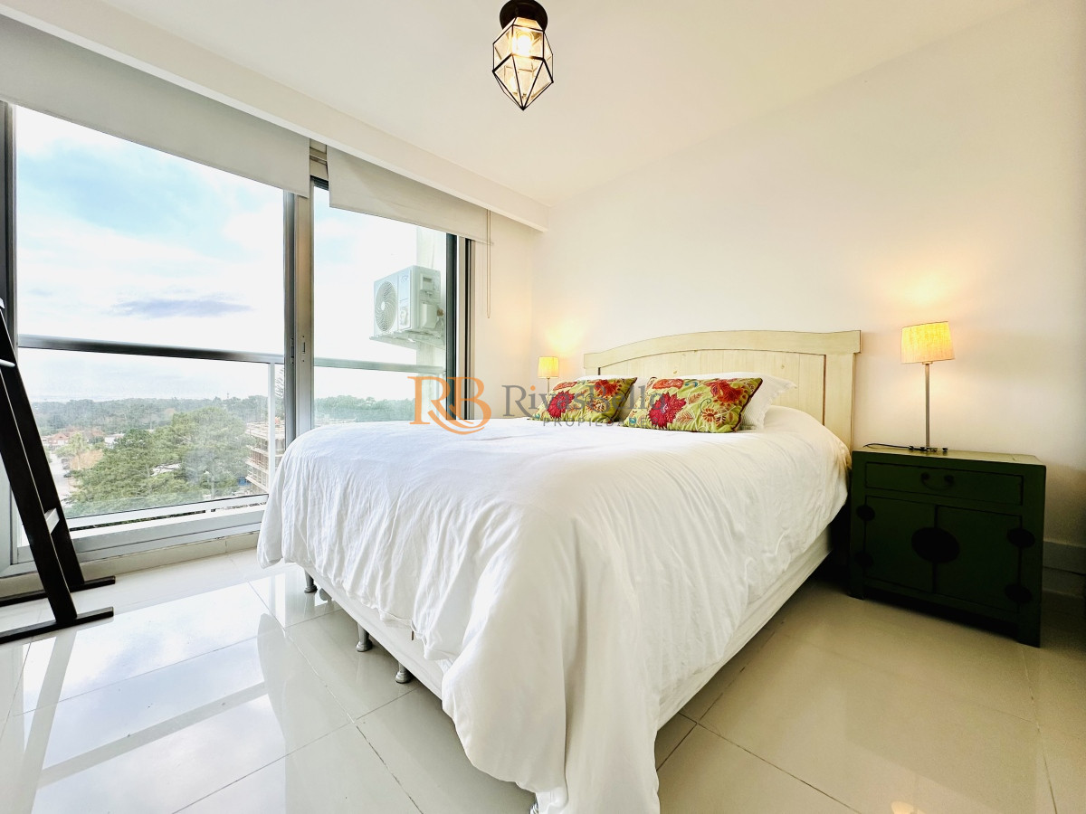 Apartamento ID.26 - Venta de Moderno Apartamento en zona Roosevelt de 1 Dormitorio, torre con servicios, Punta del Este