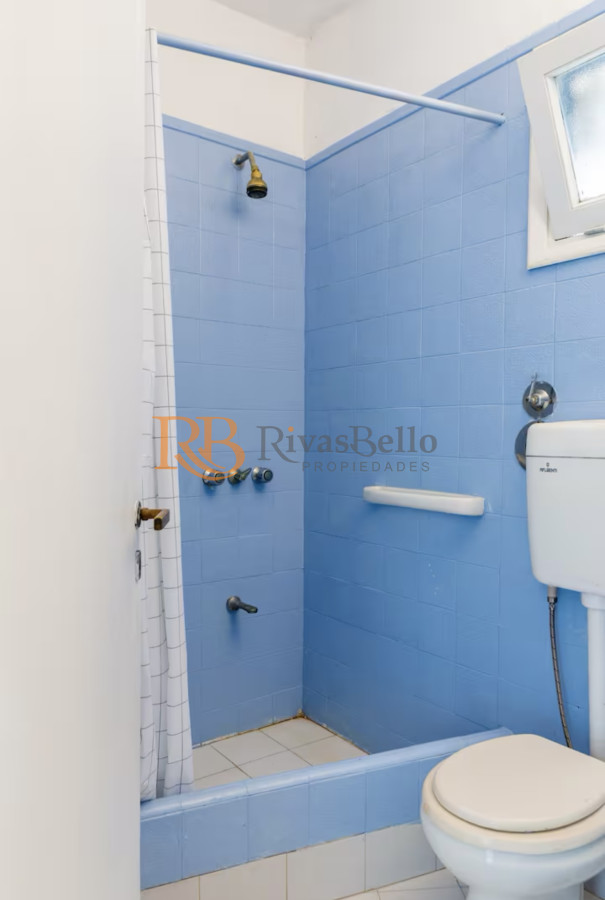 Casa ID.71 - Gran Casa en Venta sobre el Mar de 5 Dormitorios y Dependencia en Península, Punta del Este
