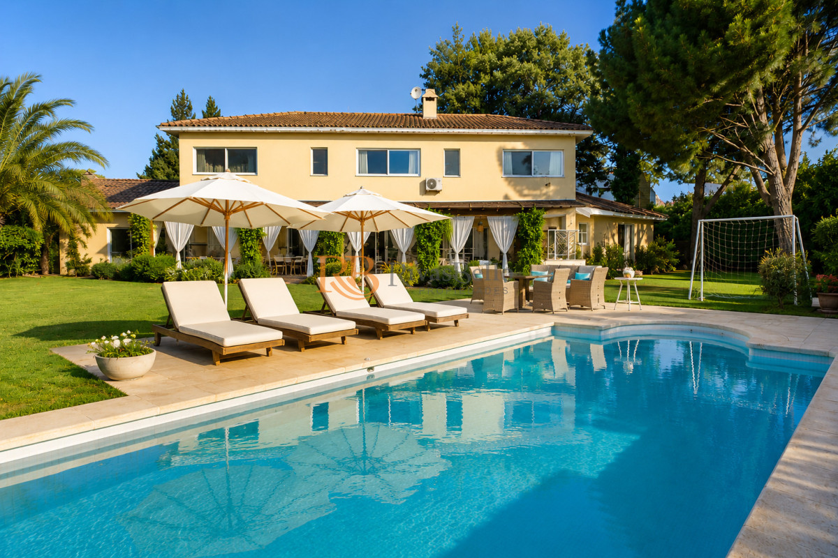 Casa ID.69 - Excelente Casa de 5 Dormitorios en Barrio Privado La Arbolada, Punta del Este