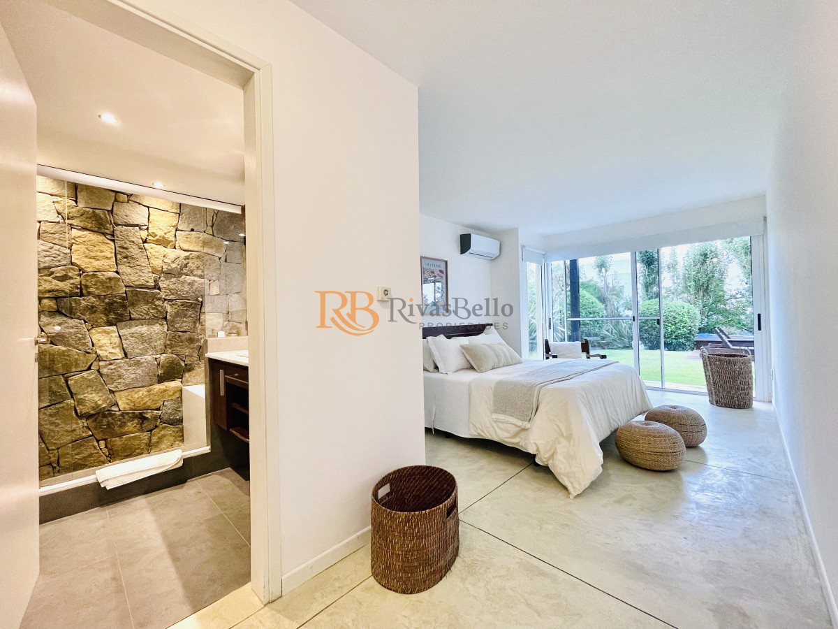 Casa ID.56 - Excelente Casa de 5 Dormitorios en Manantiales, Punta del Este