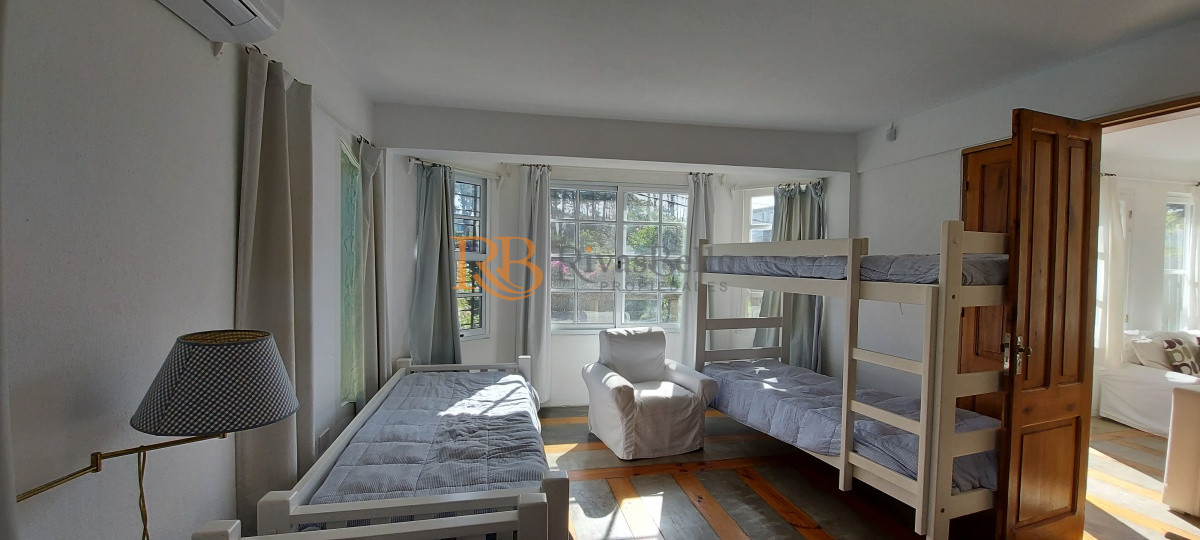Casa ID.63 - Excelente Casa de 4 Dormitorios en Montoya, La Barra