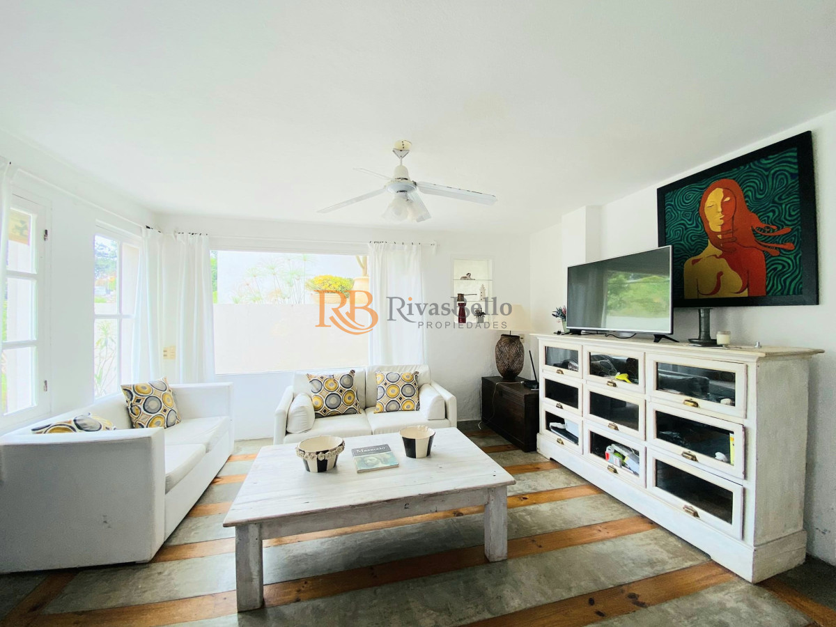 Casa ID.63 - Excelente Casa de 4 Dormitorios en Montoya, La Barra