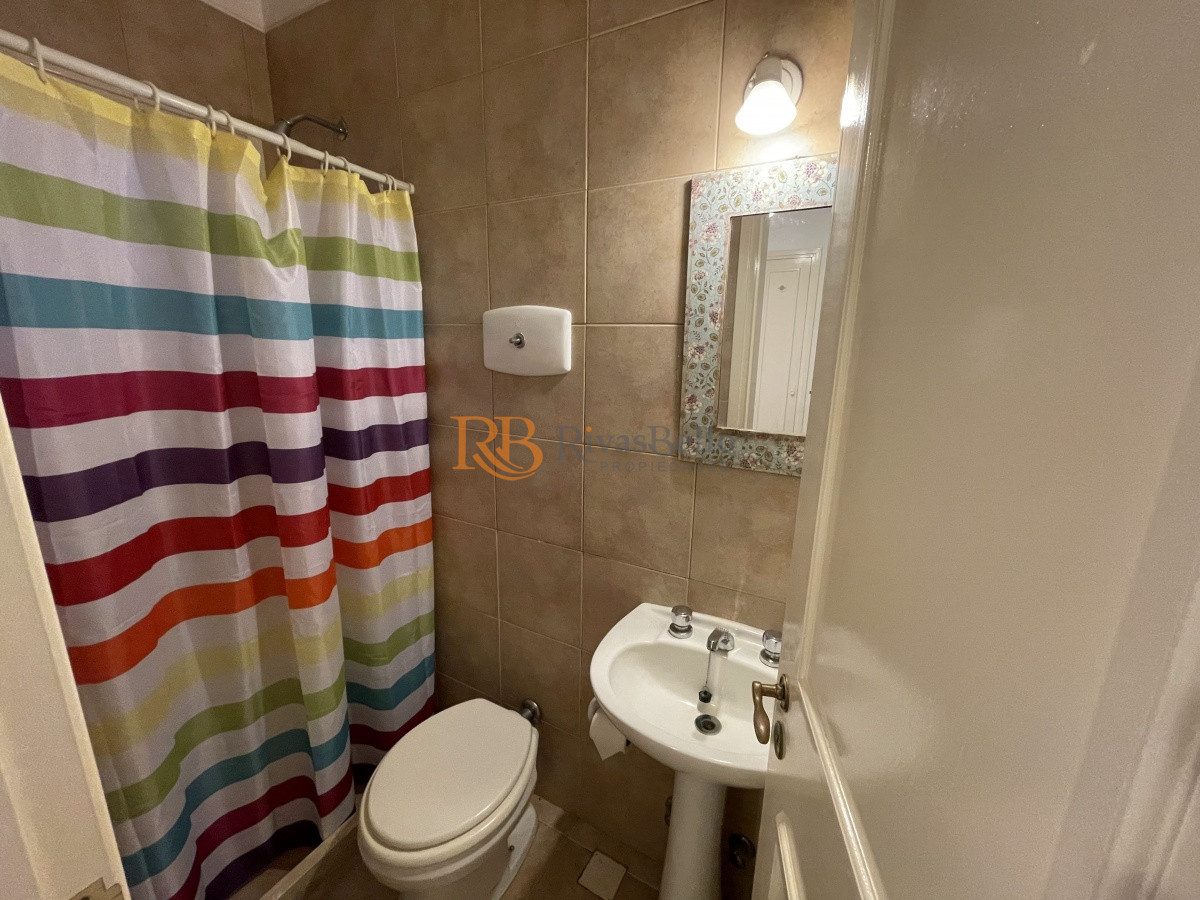 Casa ID.78 - Venta de casa amplia de construcción sólida sobre primera fila de Mar en La Juanita, José Ignacio