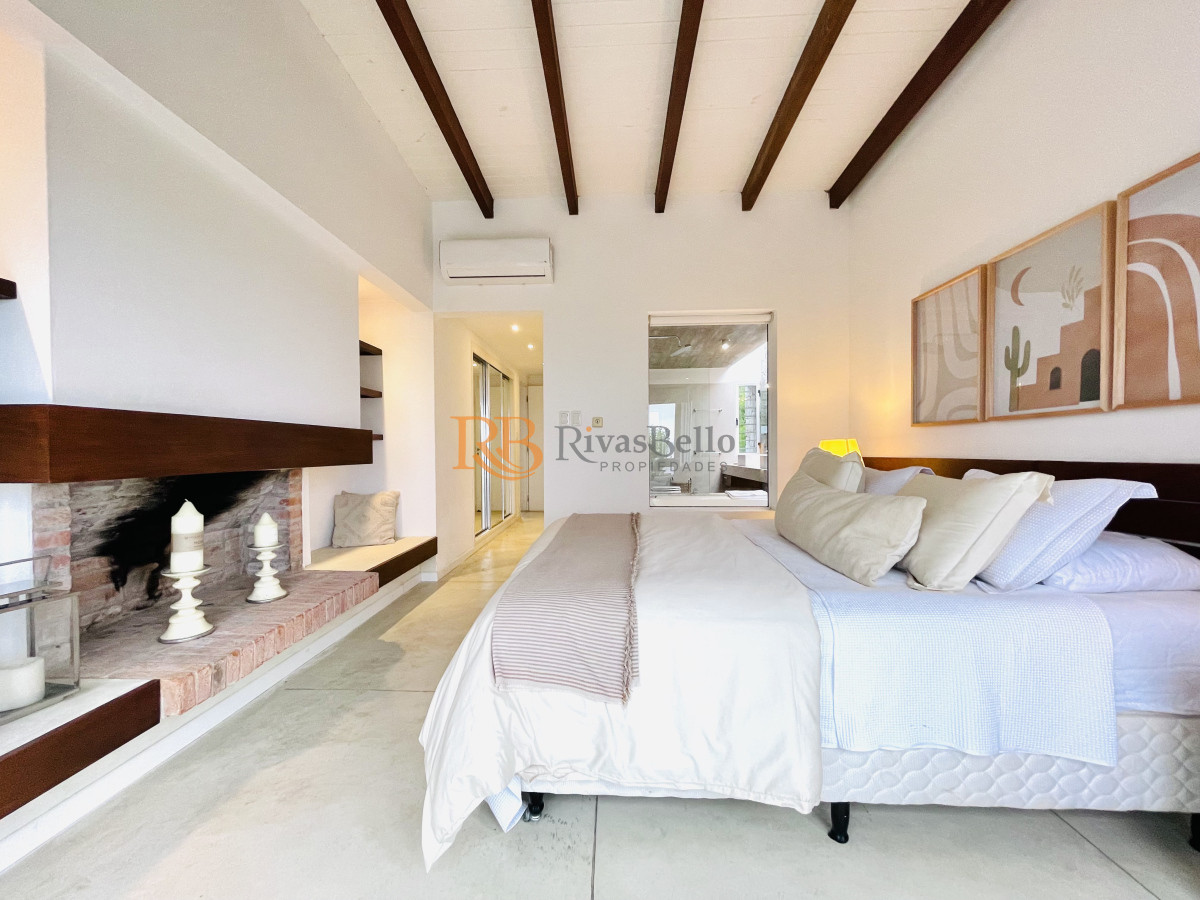 Casa ID.56 - Excelente Casa de 5 Dormitorios en Manantiales, Punta del Este