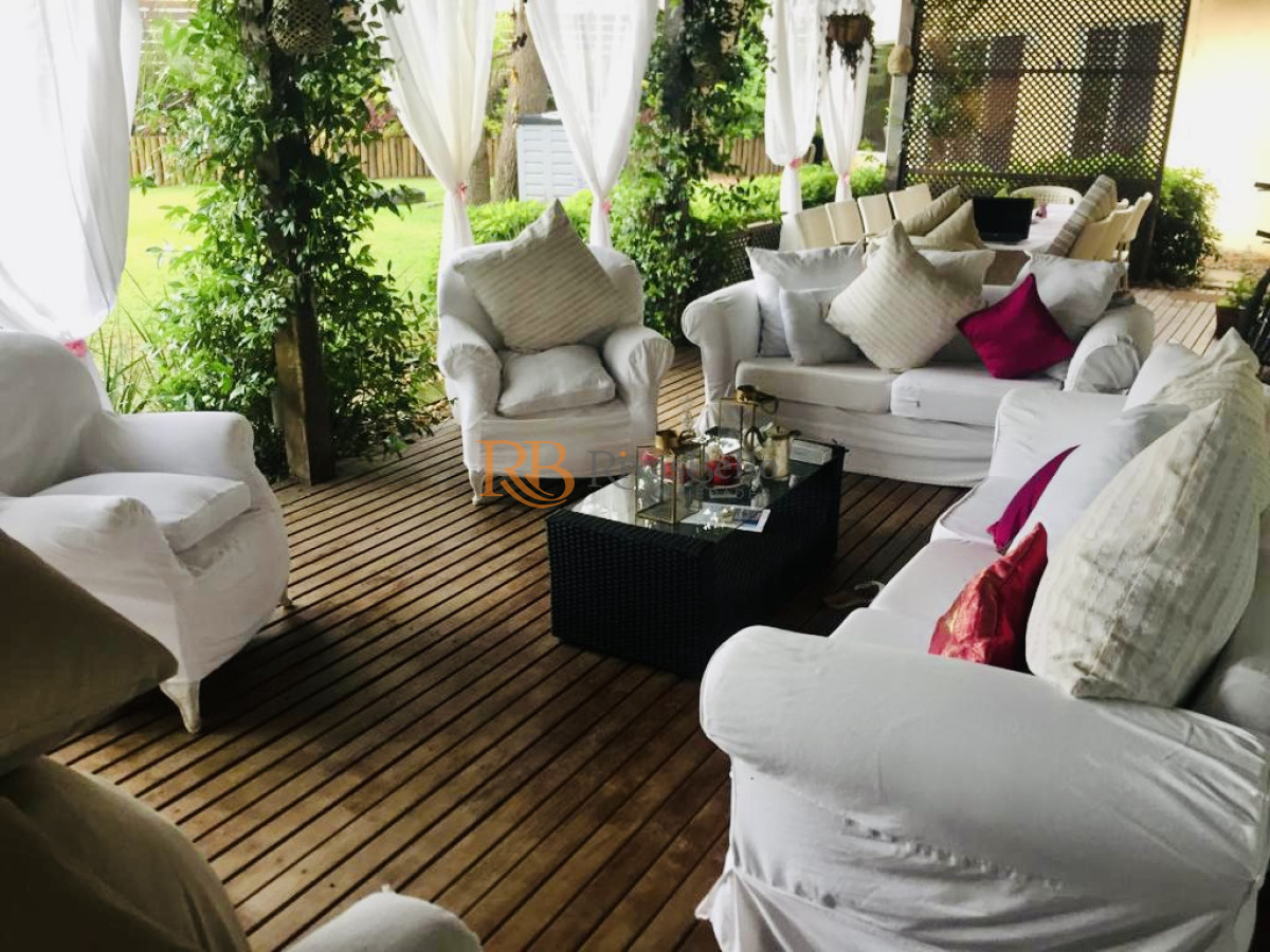 Casa ID.69 - Excelente Casa de 5 Dormitorios en Barrio Privado La Arbolada, Punta del Este