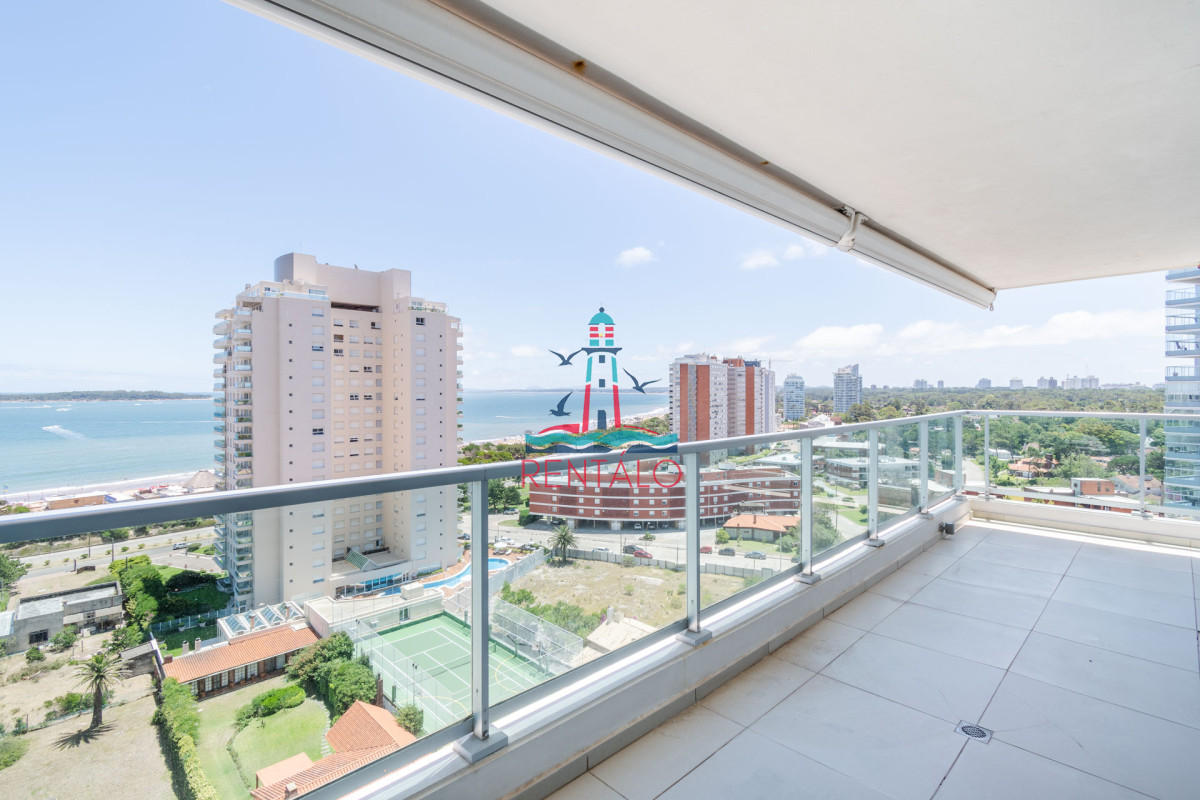 Apartamento ID.588 - Venta de Excelente Apartamento de 3 Dormitorios con Vista al Mar, Playa Mansa, Punta del Este