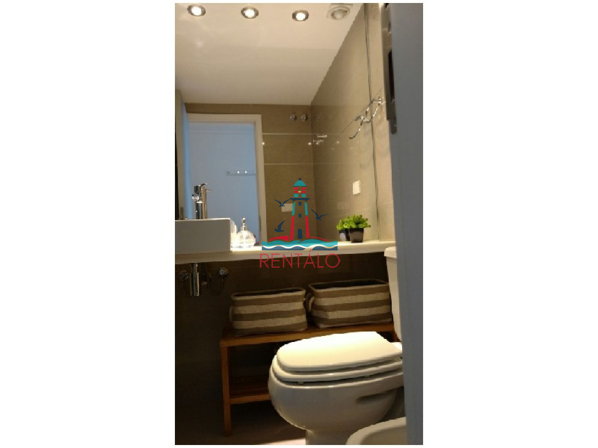 Apartamento ID.85 - Alquiler temporal de apartamento de dos dormitorios con dos baños en Playa Mansa, Punta del Este