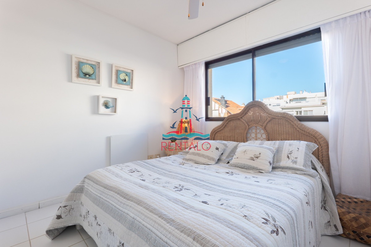 Apartamento ID.95 - Apartamento en venta de 2 dormitorios Punta del Este playa el Emir