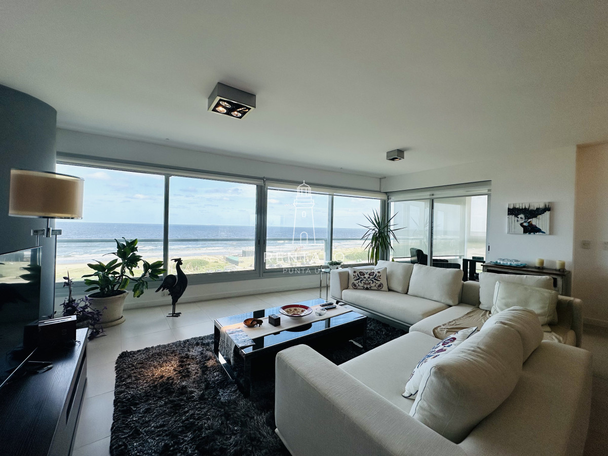 Apartamento ID.879 - Apartamento en venta 3 Dormitorios más Dependencia Punta del este playa brava, Torre Le Parc