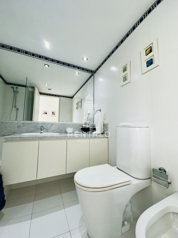 Apartamento ID.879 - Apartamento en venta 3 Dormitorios más Dependencia Punta del este playa brava, Torre Le Parc